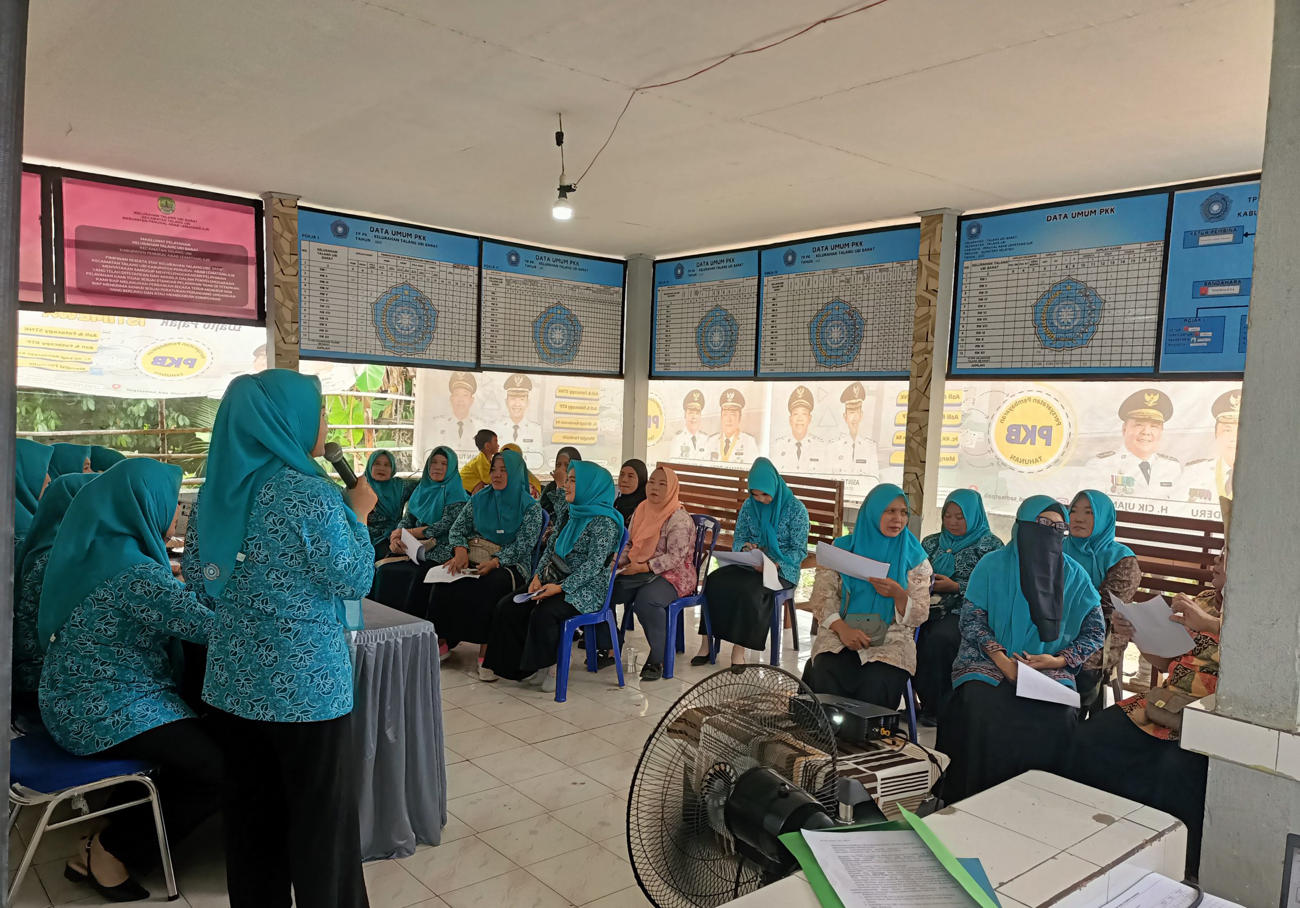 Kelurahan Talang Ubi barat Melaksanakan kegiatan rutin PKK “Sosialisasi Pendataan Dasa Wisma”