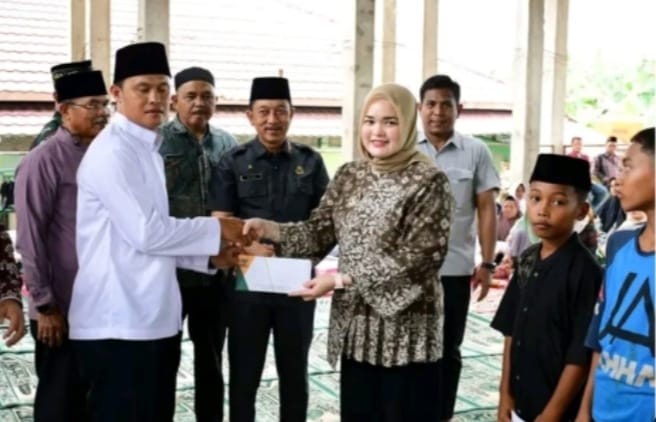 Wabup Netta Hadiri Peringatan Nisfu Sya’ban dan Ruwahan di Masjid Nurul Falah Mulia Agung